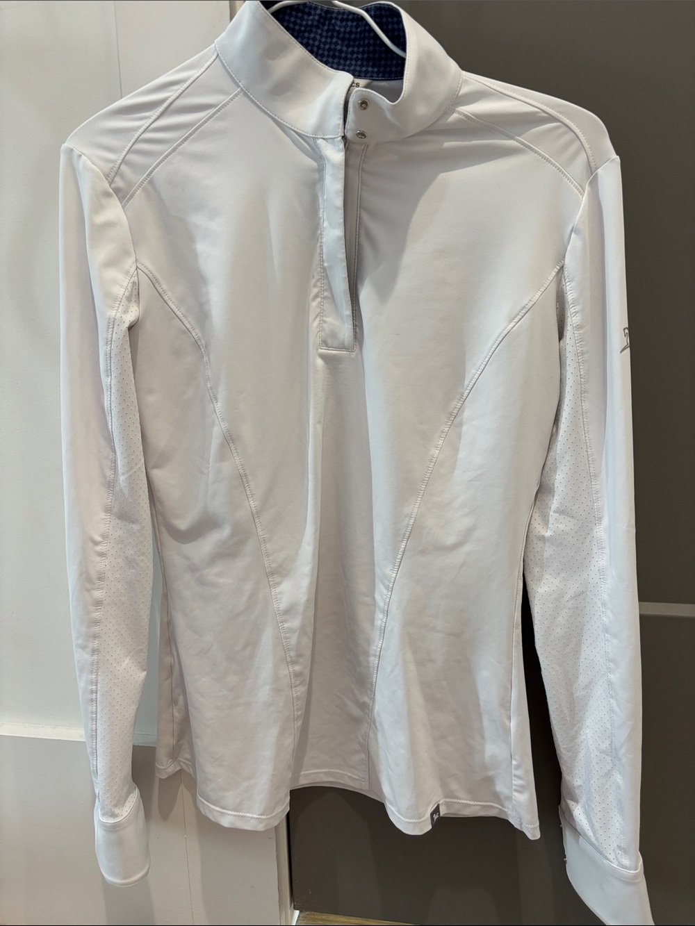 Women’s R.J. Classics White Long Sleeve Show Shirt